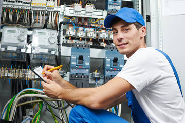 Electricien spécialiste des pannes électriques